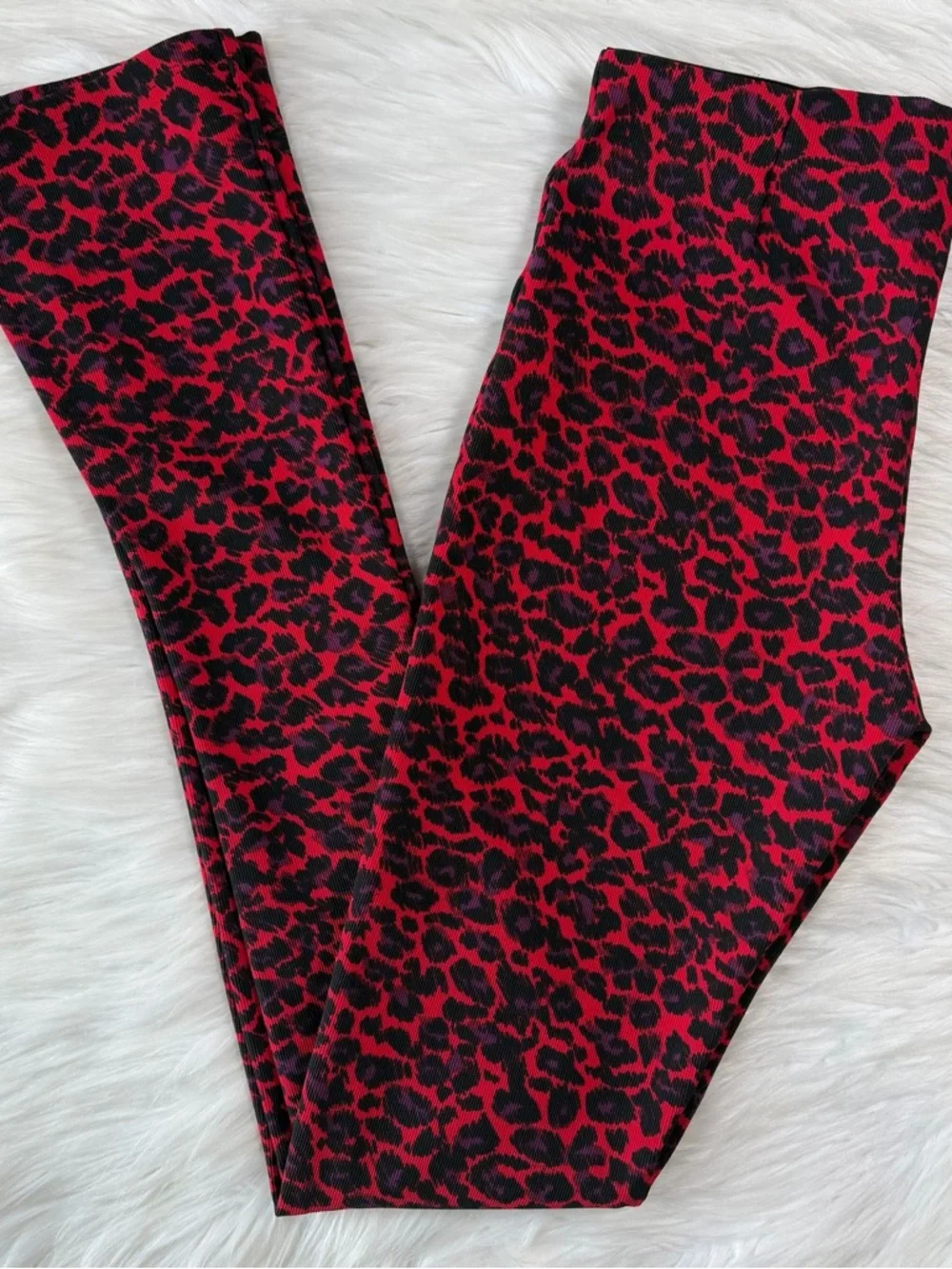 NWOT Zara‎ Mod Wife Red Leopard Print Pants